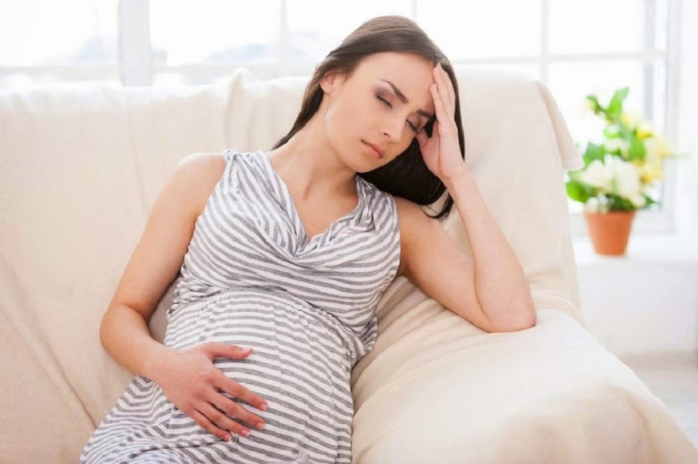Viêm phụ khoa khi mang thai không điều trị kịp thời sẽ khiến chị em gặp nhiều phiền toái